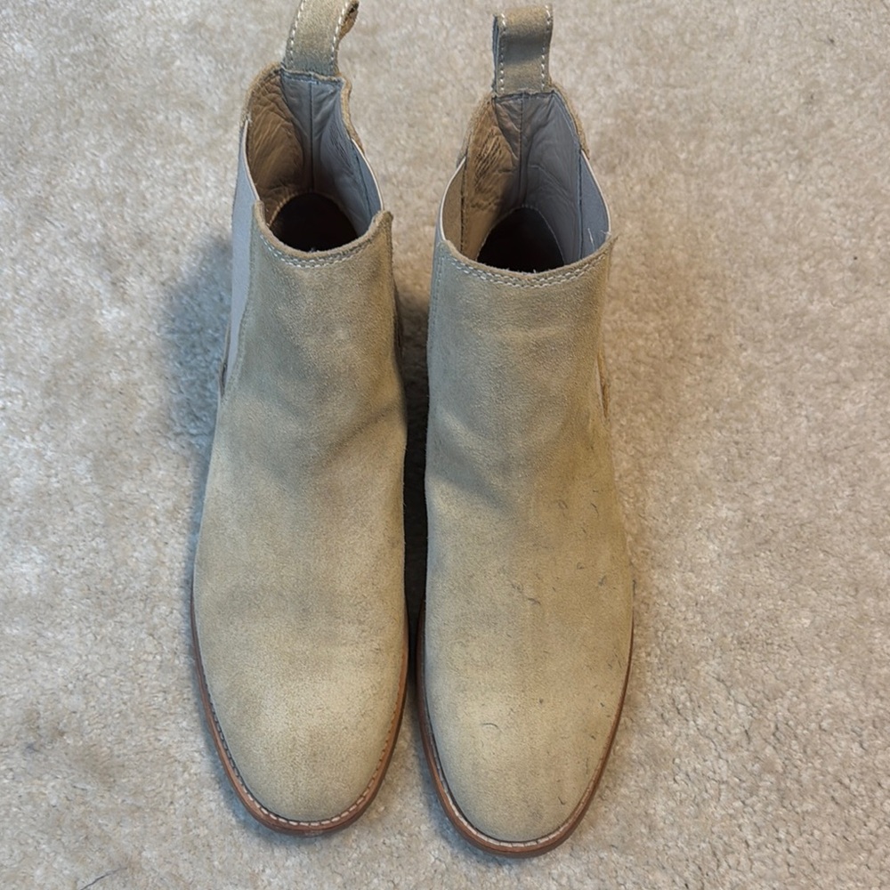 Tan Suede Chelsea Boots with Elastic Panels